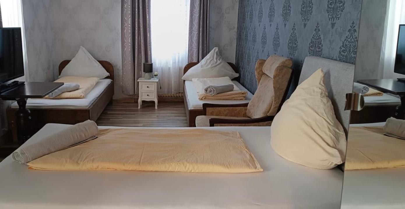 The Burgklause Boutique Hotel Линц ам Рейн Екстериор снимка