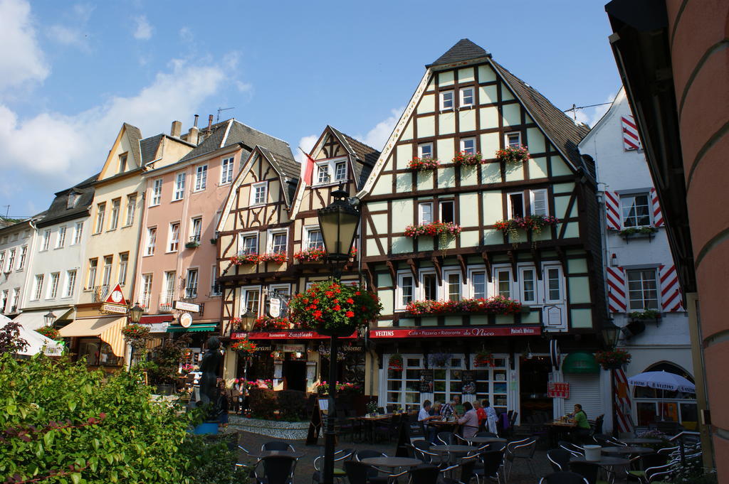 The Burgklause Boutique Hotel Линц ам Рейн Екстериор снимка